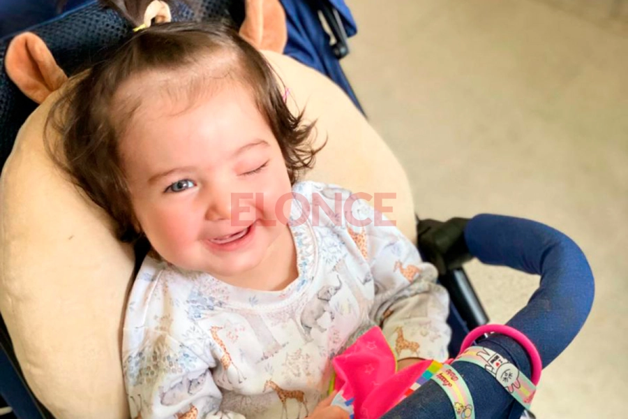 Gianella Rigoni, la beba que sobrevivi&oacute; al accidente (foto Elonce)