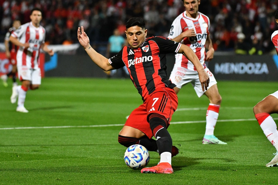 Maxi Salas volver&aacute; a enfrentar a Racing. Foto: X oficial de River.