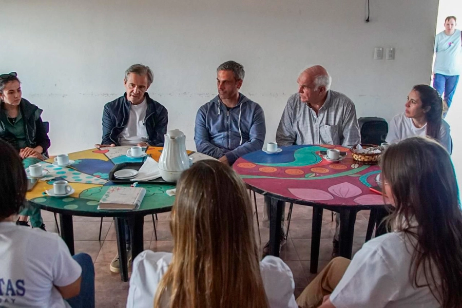 Michel, Bahl y Marclay visitaron la asociaci&oacute;n Lucecitas de Gualeguay