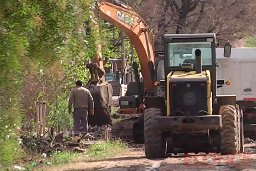 Vecinos del barrio Jorge Newbery piden soluciones urgentes por calles intransitables