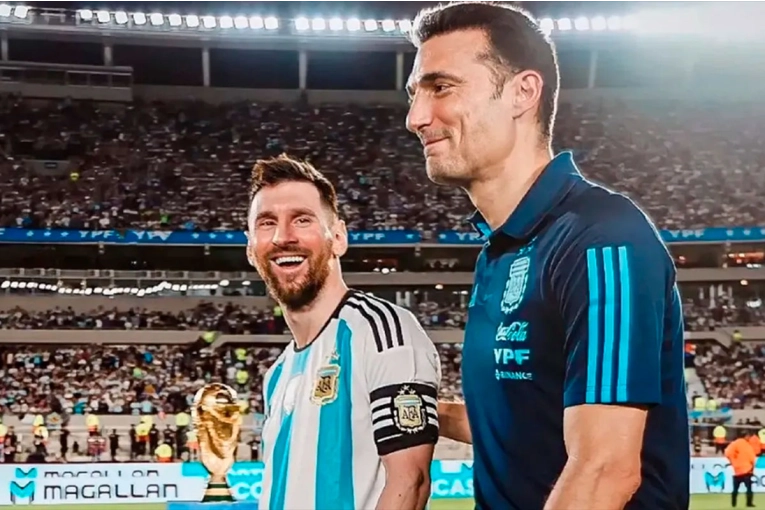 Messi jugará unos minutos: Scaloni confirmó la presencia del capitán ante Islandia