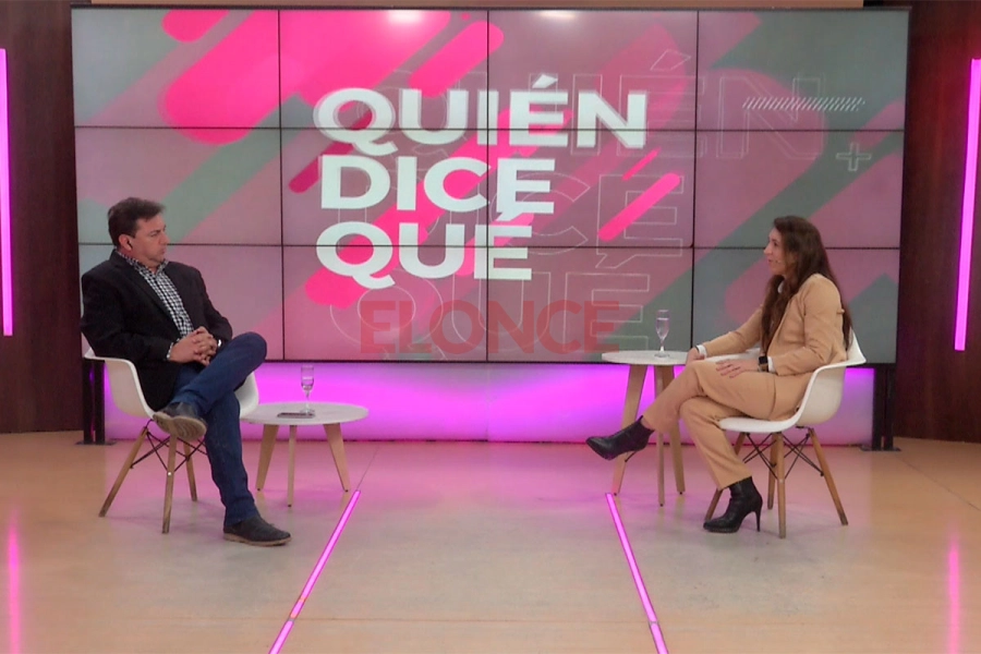 Marianela Marclay con Nicol&aacute;s Blanco, conductor de Qui&eacute;n Dice Qu&eacute;. Foto: Elonce.