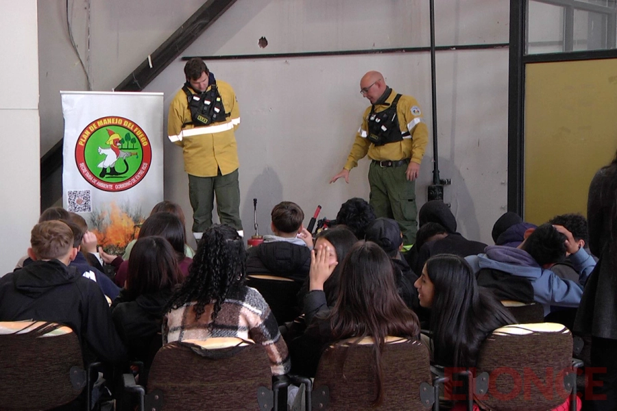 Jornada educativa en La Vieja Usina (foto Elonce)