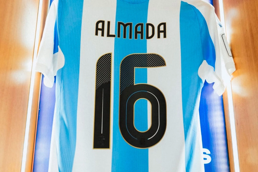 Thiago Almada. Foto: Instagram oficial de Argentina.