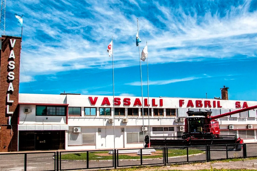 Fábrica de cosechadoras Vassalli. Redes