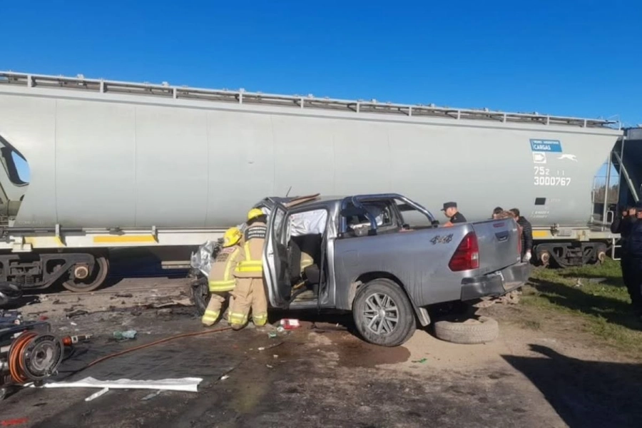 Tragedia vial en el sur de Entre Ríos (foto Elonce)