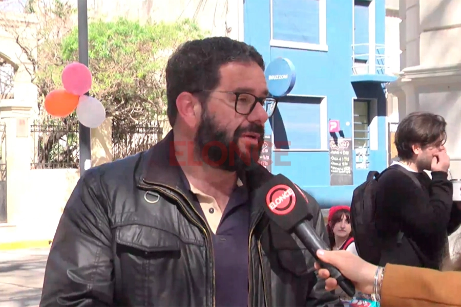 Oscar Bustamente. Foto: Elonce.