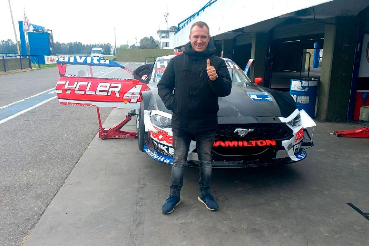 eyes full of longing