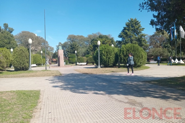 Prevén jornadas frescas y ráfagas de viento de hasta 60 km/h en Entre Ríos el fin de semana