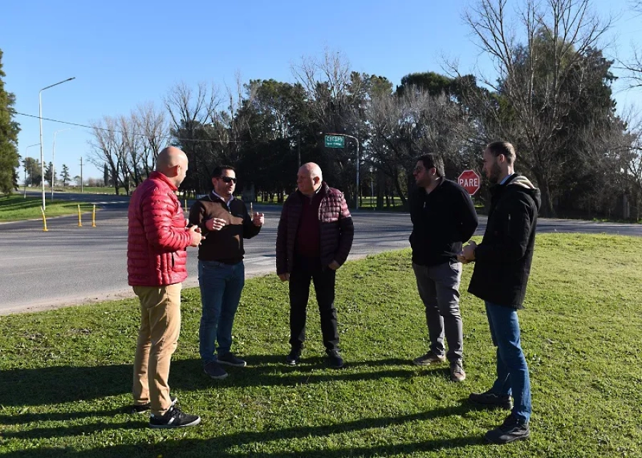 Crespo avanza en la instalaci&oacute;n de radares en rutas 12 y 131 (foto FM Estaci&oacute;n Plus)