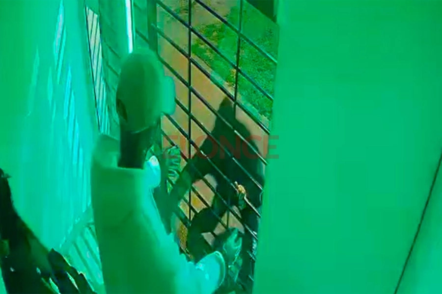 Delincuente rompi&oacute; vidrio de local para robar- Elonce