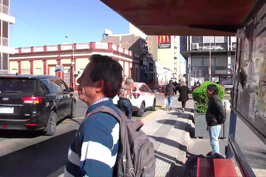 Sin colectivos urbanos en Paran&aacute; (foto Elonce)