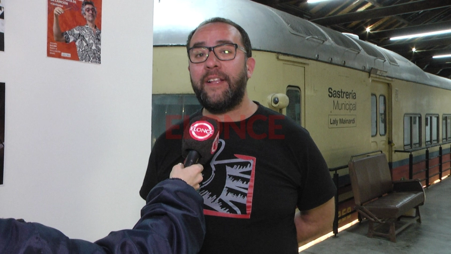 Sebasti&aacute;n, productor de la obra. Foto: Elonce.