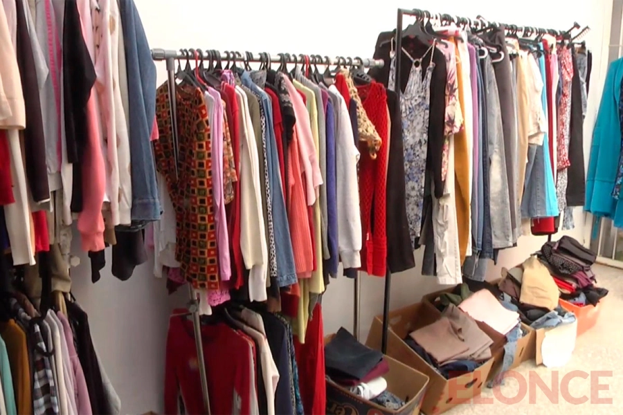 Arcoiris realiza una feria solidaria para recaudar fondos