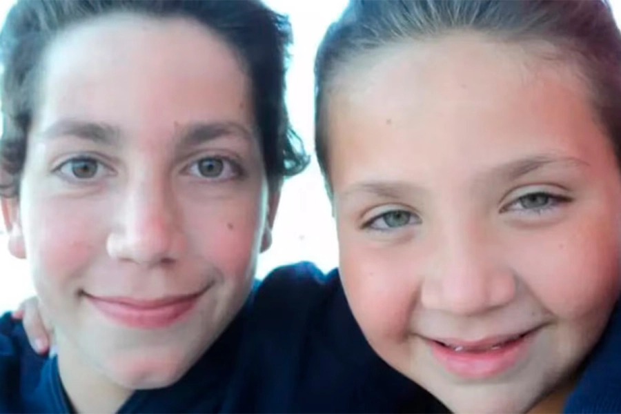 Nacho junto a su hermana en el 2011