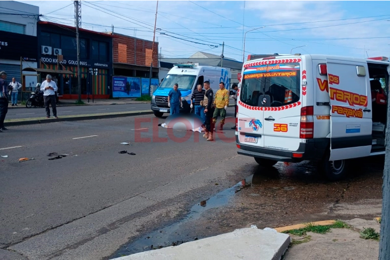 Fatal accidente en Paraná: una joven murió tras ser atropellada por un colectivo