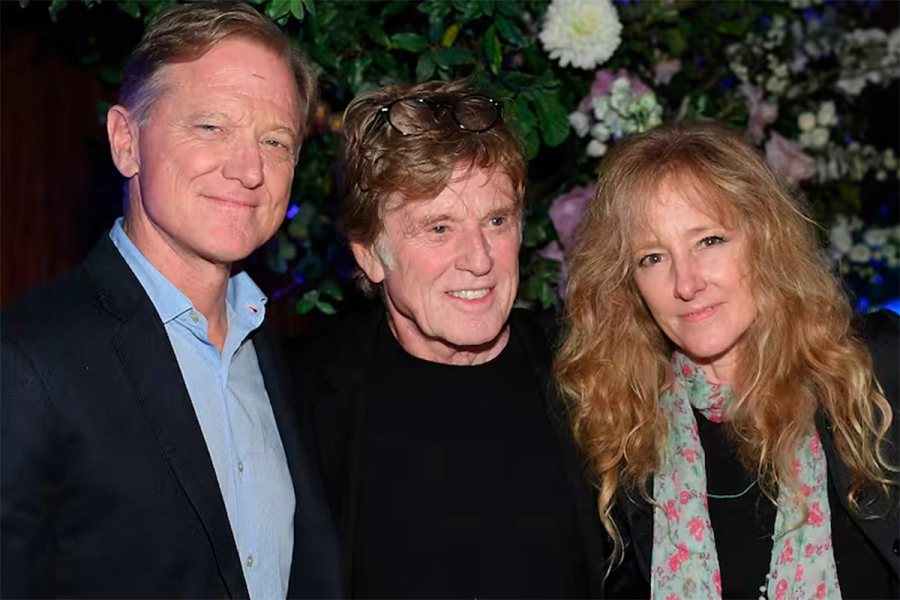 Robert Redfort, en 2017, junto a sus hijos James y Shauna (foto GROSBY GROUP)