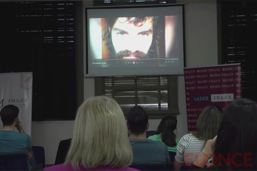 La Escuela Normal de Paran&aacute; fue escenario de la<b> presentaci&oacute;n del libro Olvidar es imposible de Sergio Maldonado.</b>