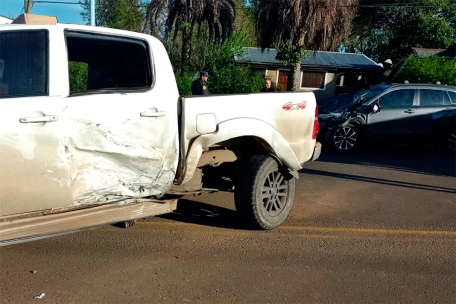 Triple choque en acceso sur a Concordia (foto Diario R&iacute;o Uruguay)
