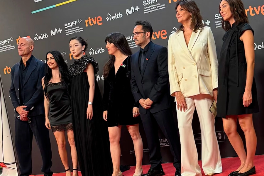 Lali brill&oacute; en la apertura del Festival de Cine de San Sebasti&aacute;n