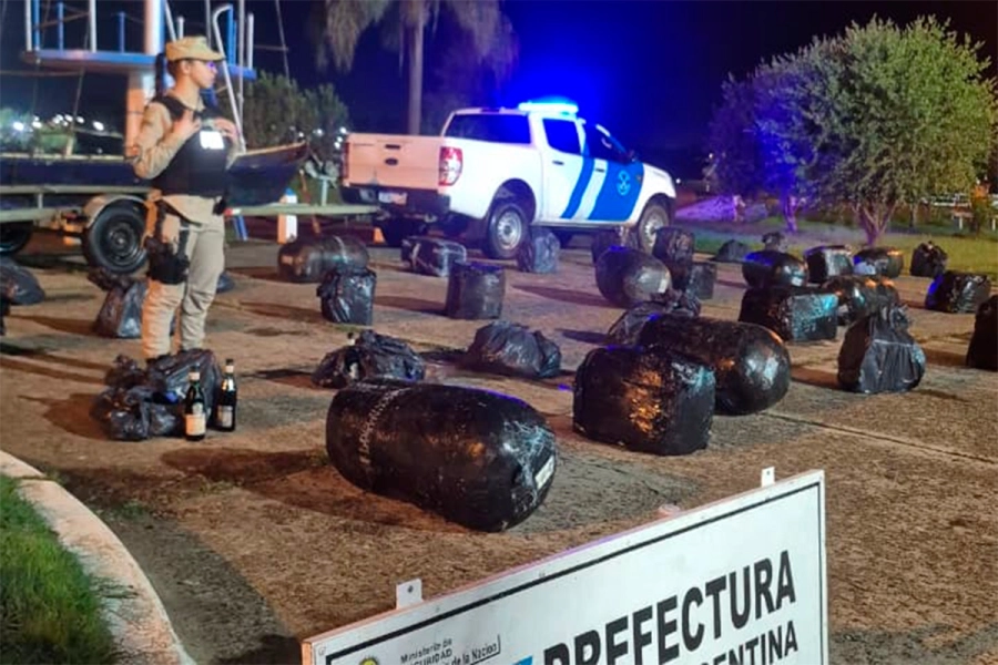 Secuestraron mercader&iacute;a de contrabando valuada en $45.000.000 en el r&iacute;o Uruguay