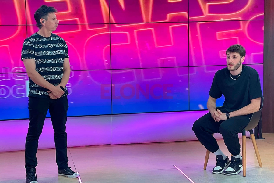 Luciano Vicent&iacute;n dialog&oacute; con Rolo Martinelli y el equipo de Buenas Noches. Foto: Elonce.