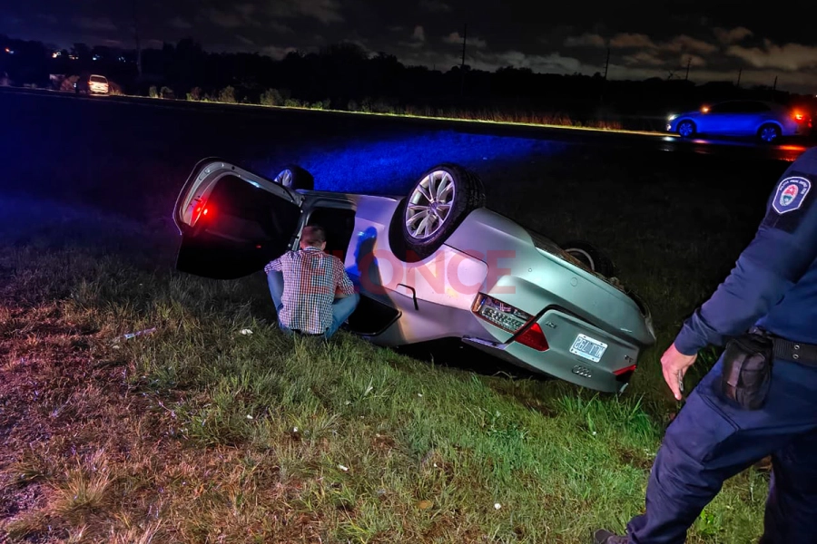 Accidente en Acceso Norte a Paran&aacute; (foto Elonce)