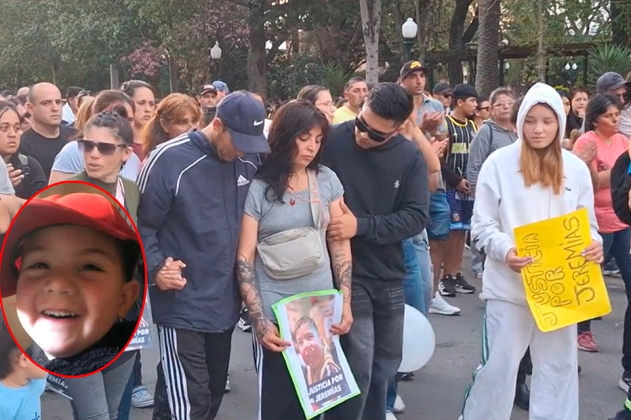 Desgarradora imagen de la madre de Jerem&iacute;as. (Foto: 03442)