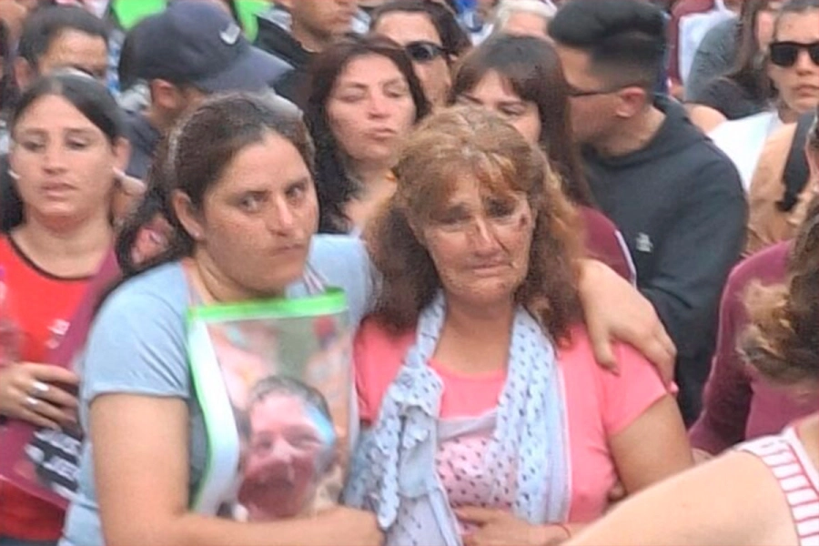 La abuela del ni&ntilde;o, tambi&eacute;n hab&iacute;a sido chocada. (Foto: 03442)