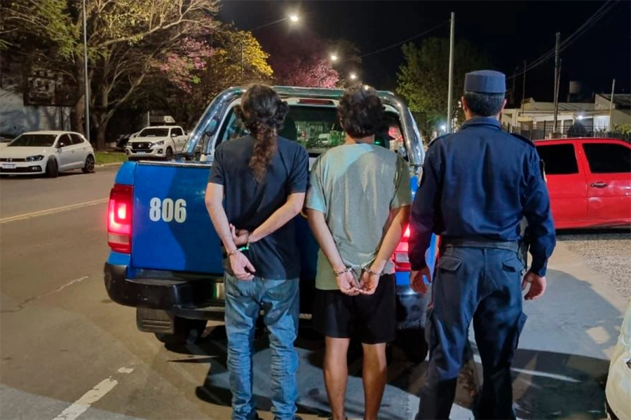 Detuvieron a dos j&oacute;venes tras denuncias por disparos en la v&iacute;a p&uacute;blica
