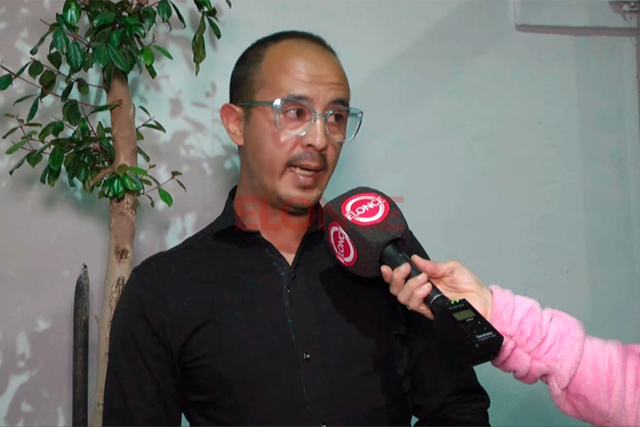 El vecino que denunci&oacute; el robo de la bater&iacute;a. Foto: Elonce.