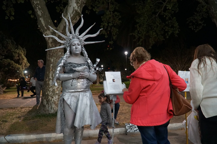 "Estatuas en Movimiento" (foto Municipalidad de Col&oacute;n)