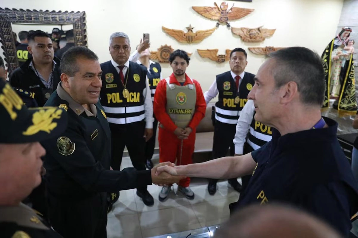 Matías Ozorio en su llegada al país.