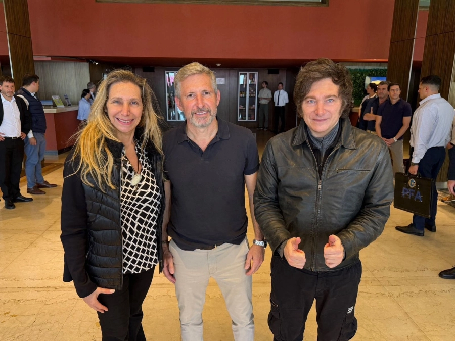 Frigerio compartió reunión de trabajo con el presidente Milei y planteó una agenda de temas estratégicos - Image 3