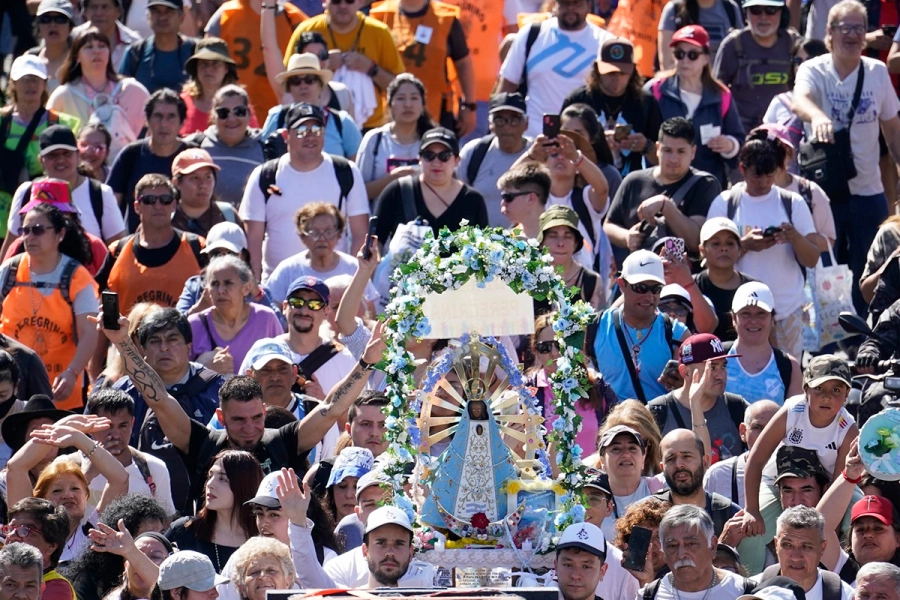 Peregrinaci&oacute;n a Luj&aacute;n (foto Clar&iacute;n)