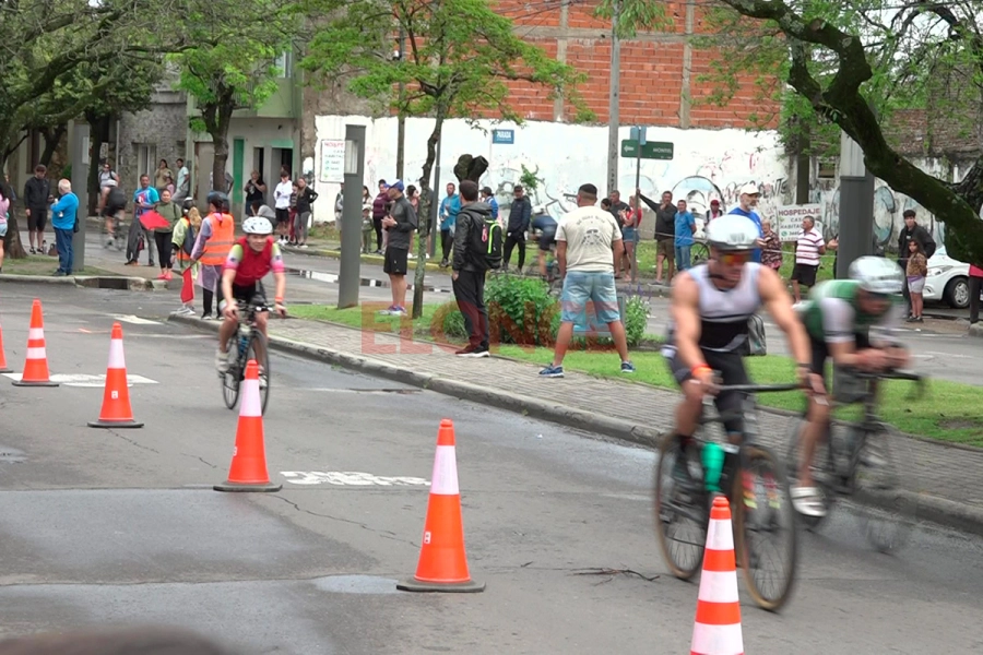 Ironman Gualeguaych&uacute; (foto Elonce)