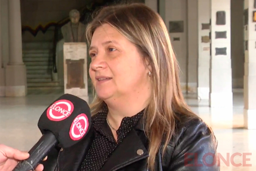 Claudia Azc&aacute;rate, directora de nivel secundario