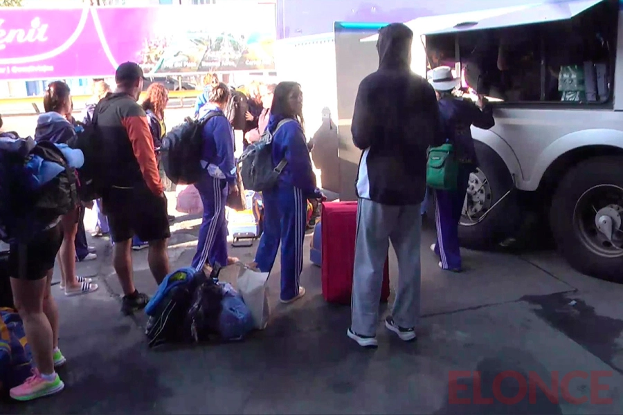 Las Teras volvieron a Paran&aacute; tras competir en Posadas (foto Elonce)