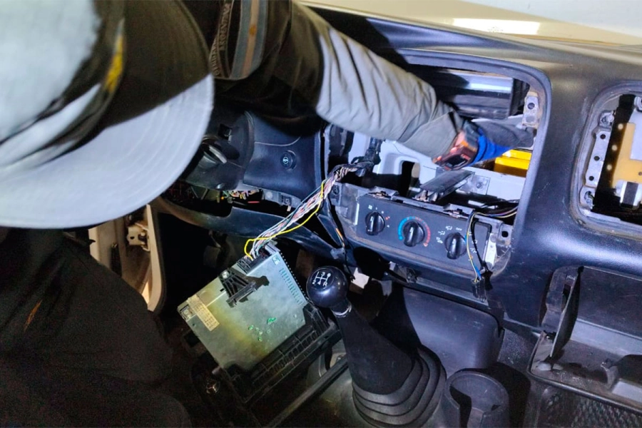 T&iacute;o y sobrino ocultaron m&aacute;s de 86 kilos de coca&iacute;na en tubos de GNC