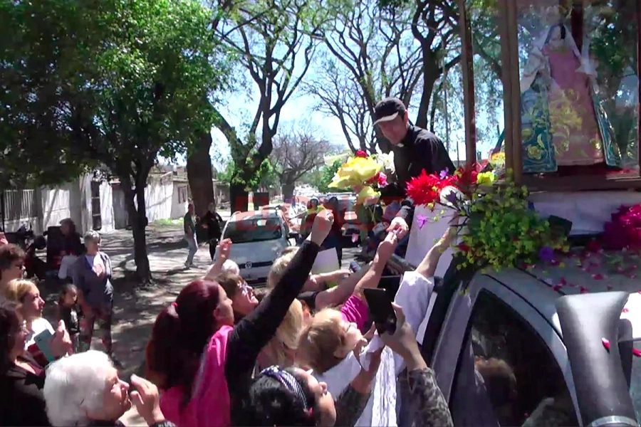 Virgen del Rosario en la parroquia Guadalupe de Paran&aacute; (foto Elonce)