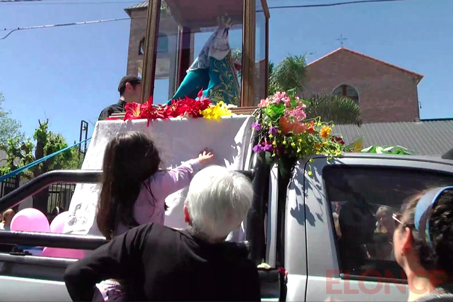 Emoci&oacute;n y fe en la llegada de la Virgen a San Agust&iacute;n (foto Elonce)