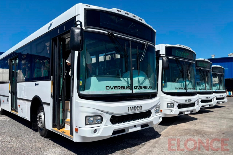 Nuevos colectivos urbanos que circular&aacute;n en Paran&aacute; (foto Elonce)