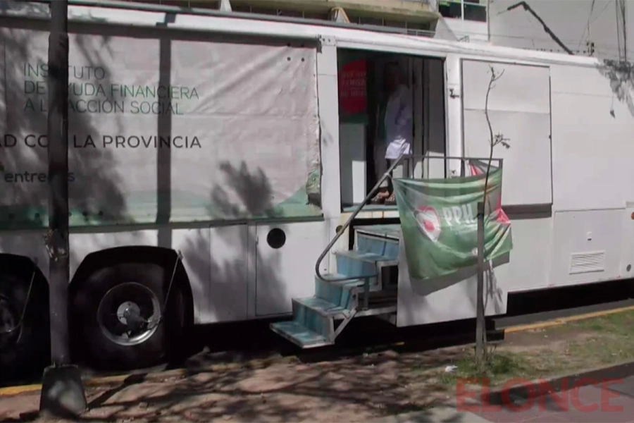 Estudiantes impulsaron una colecta de sangre con un mensaje solidario