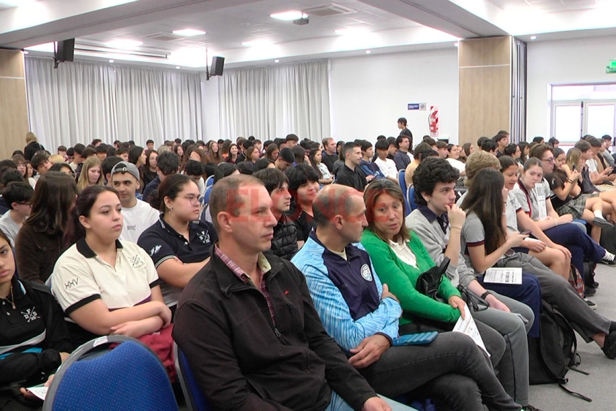 Capacitaci&oacute;n vinculada a la implementaci&oacute;n de la Boleta &Uacute;nica de Papel (foto Elonce)