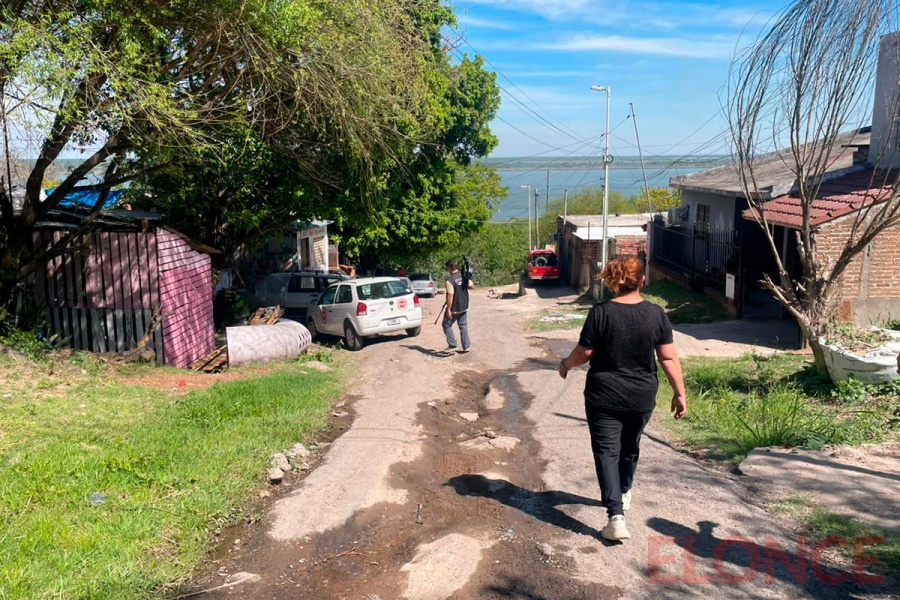 Desmoronamientos en calle Gal&aacute;n al final de Paran&aacute; (foto Elonce)