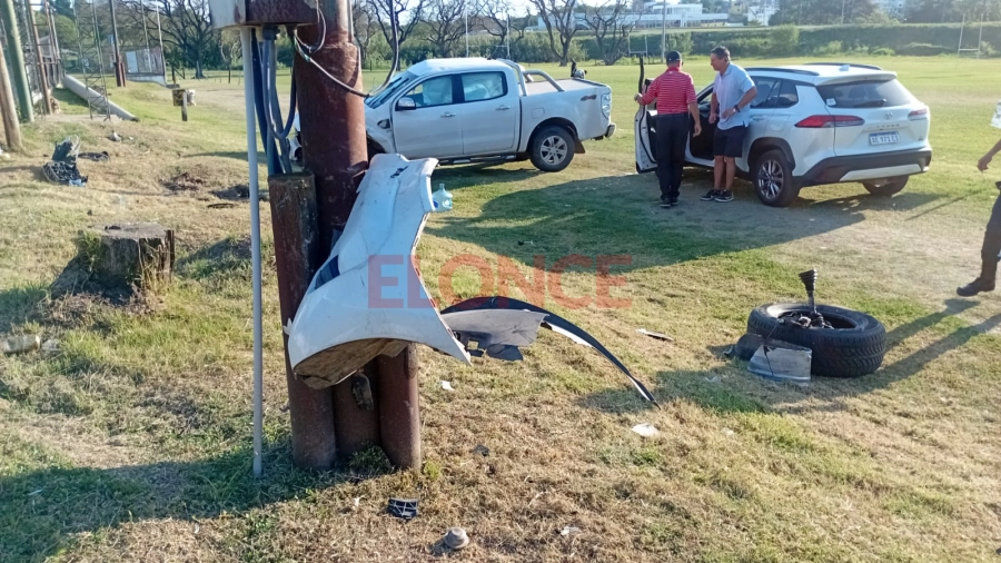 La camioneta que se accident&oacute; en Paran&aacute;.