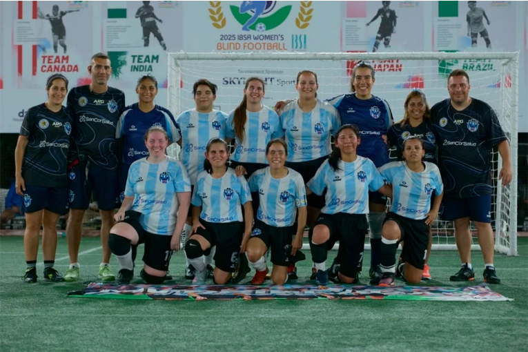 Las Murciélagas se consagraron bicampeonas del mundo al vencer a Inglaterra
