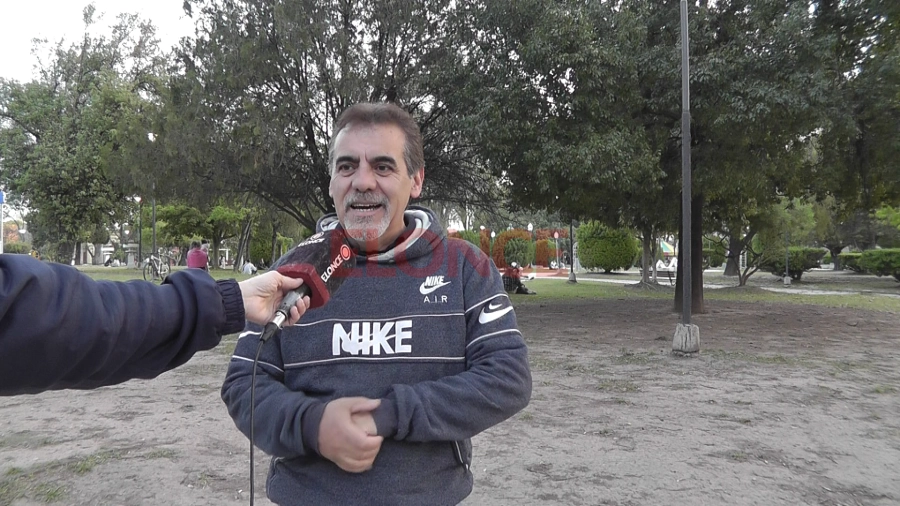 Carlos Vel&aacute;zquez record&oacute; al artista que falleci&oacute; este domingo. Foto: Elonce.