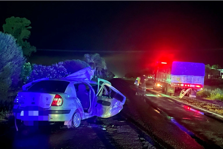 Choque entre auto con siete ocupantes y un camión en Ruta 14: mujer sufrió heridas graves