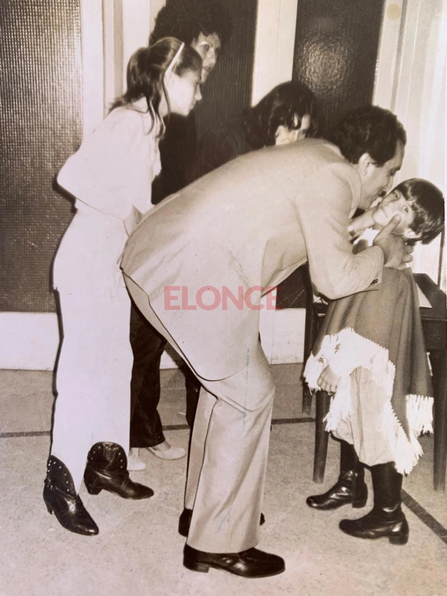 Francisco Cuestas cuando grab&oacute; junto a Jorge M&eacute;ndez (foto Elonce)